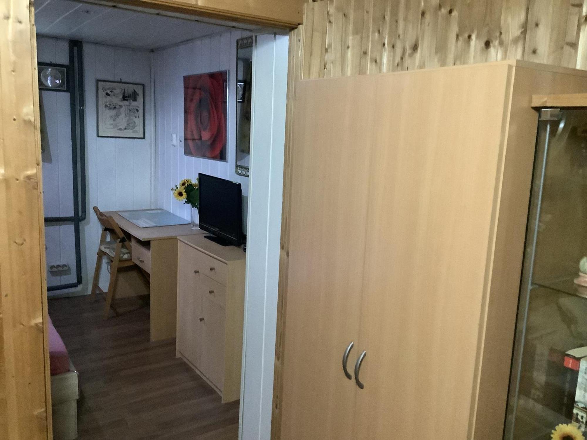 Schoenes Zimmer Im Seterant/Untergeschoss เอสเซน ภายนอก รูปภาพ