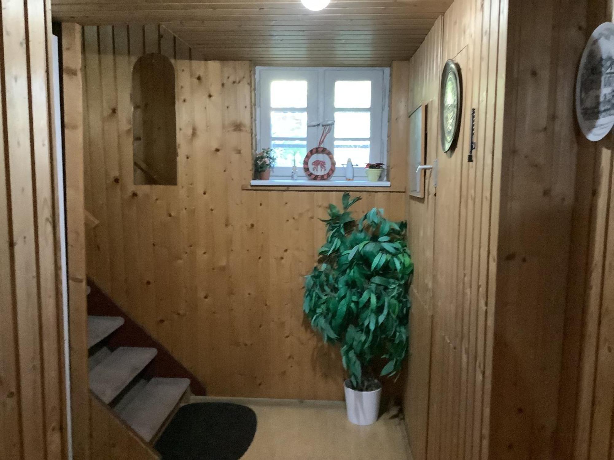 Schoenes Zimmer Im Seterant/Untergeschoss เอสเซน ภายนอก รูปภาพ